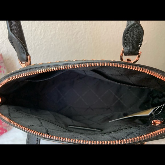 MK satchel - Picture 4 of 11